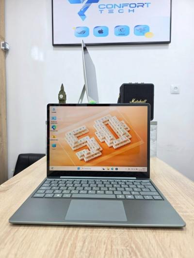 Microsoft surface  Laptop Go 2   12.4"  i5-1135G7 8GB/128GB