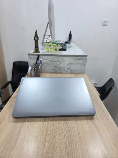 LENOVO IDEPAD 15.6  Ryzen 7 5700U 8GB /512GB 