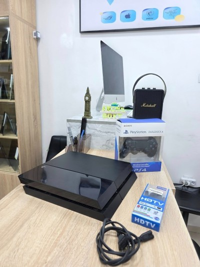  Sony PlayStation 4 Fat Flashée v9.00   1 Manettes