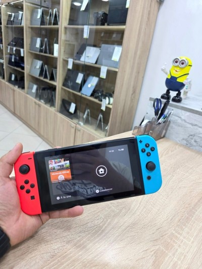 Nintendo Switch V2 6.2"  2020