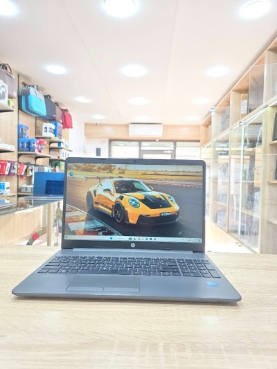 HP Laptop 250 G9  15.6" i7 1265U  16GB/512GB