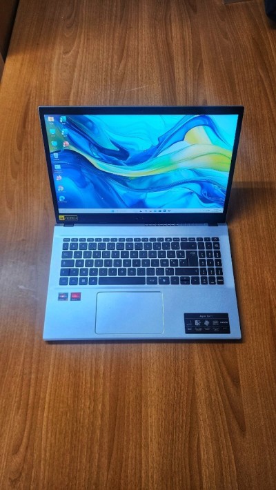 ACER ASPIRE GO 15 RYZEN 7  5825U 16Go 1TR SSD AMD RADEON  GRAPHICS Ècran 15,6 FHD AZERTY