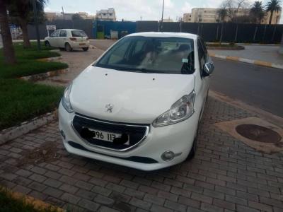 citadine-peugeot-208-2013-allure-abadla-bechar-algerie