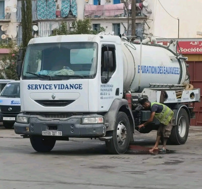 Sarvise camion débouchage assainissement 