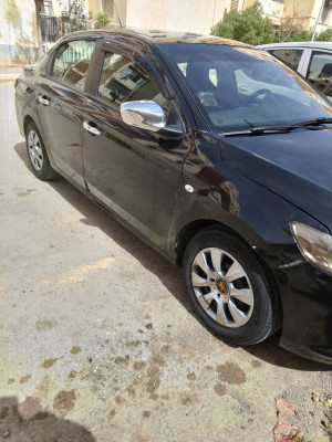 voitures-peugeot-301-2013-active-saida-algerie