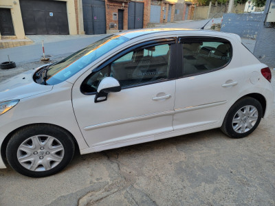 voitures-peugeot-207-2012-tizi-ouzou-algerie