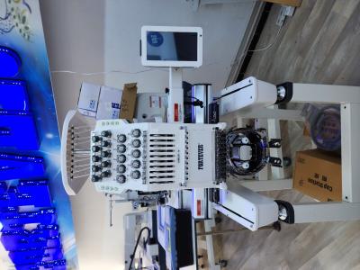   Machin broderie Halo -x  Casquette / T-Shirt 