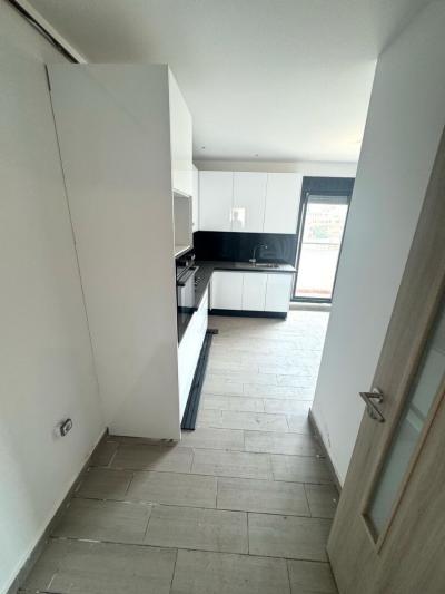 بيع شقة 3 غرف وهران وهران