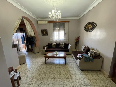 Sell Villa floor F4 Algiers Oued smar