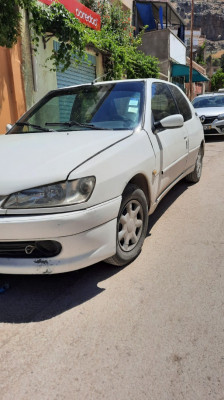 سيارة-صغيرة-peugeot-306-2000-قسنطينة-الجزائر