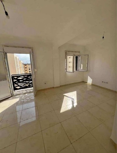 كراء شقة 5 غرف الجزائر درارية