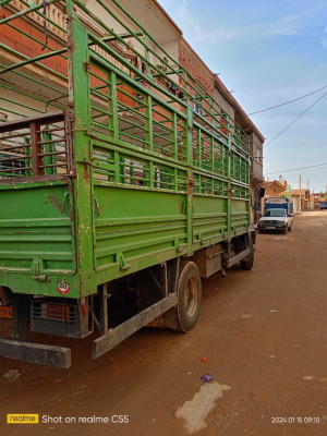 camion-ftr-isuzu-2009-takhemaret-tiaret-algerie