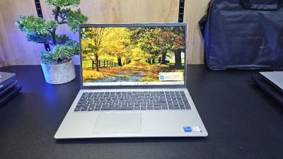 Dell inspiron 15 3530