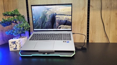 HP zbook firefly 16
