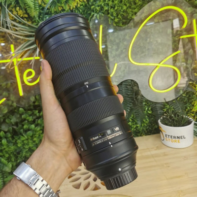 Nikon lens 200-500 mm 1:5.6E ED VR 
