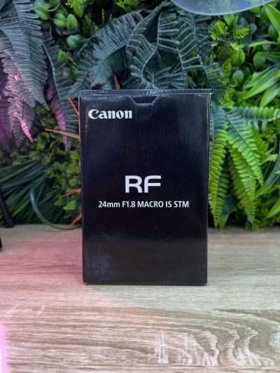 Lens canon RF 24mm f/1,8 macro 