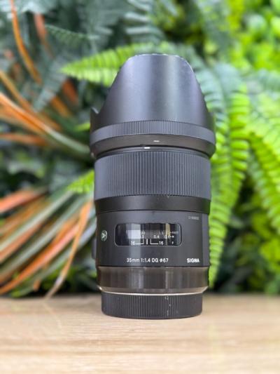 Sigma art 35mm f/1.4 