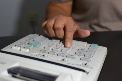 comptabilite-audit-je-cherche-un-poste-de-travail-aide-comptablecomptablecaissiergerantvendeur-tlemcen-algerie