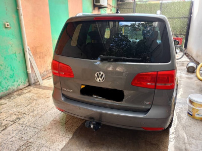 voitures-volkswagen-touran-2015-cup-alger-centre-algerie