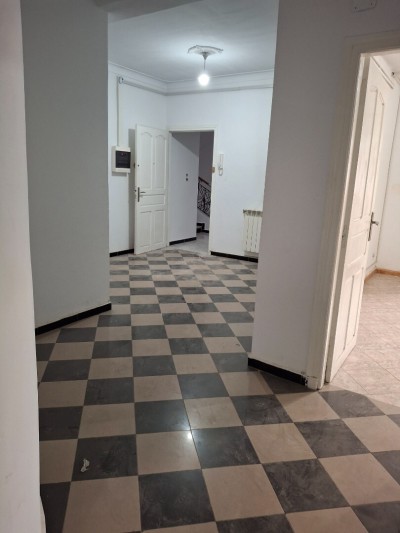 كراء شقة طابق فيلا 5 غرف الجزائر بابا حسن