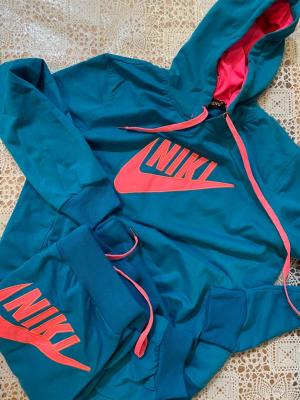 Ouedkniss survetement nike original best sale