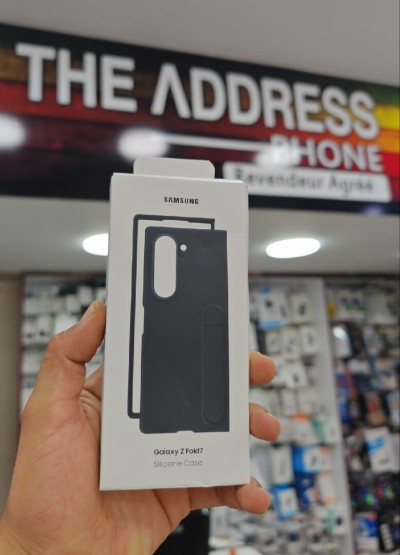 Coque Antichoc En Silicone Samsung Galaxy ZFold 7 Avec Stand