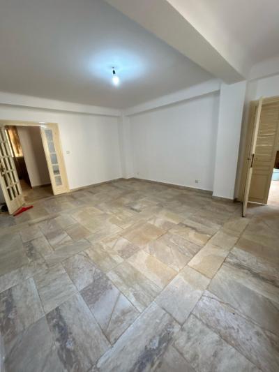 بيع شقة 5 غرف الجزائر بئر خادم