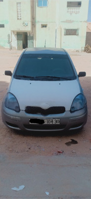 سيارة-صغيرة-toyota-yaris-2004-ورقلة-الجزائر