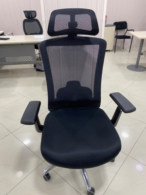 Chaise ergonomique B35