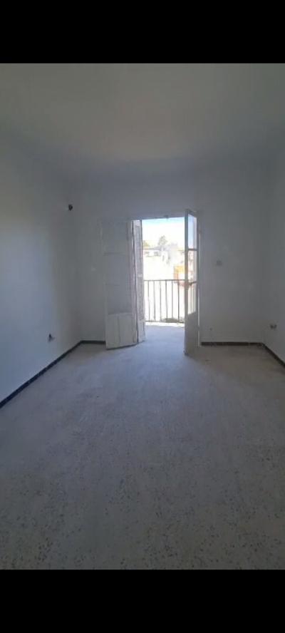 بيع شقة 3 غرف الجزائر بئر خادم