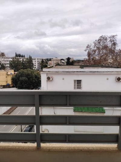 كراء فيلا الجزائر بئر مراد رايس