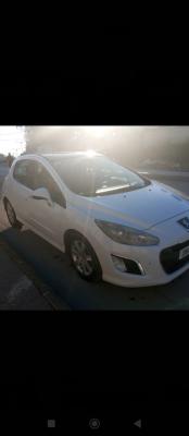 moyenne-berline-peugeot-308-2012-skikda-algerie