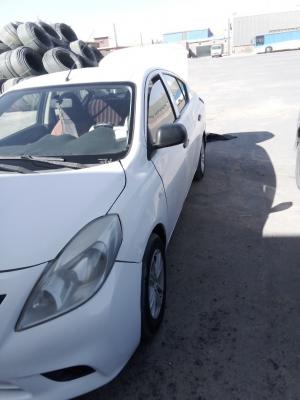 berline-nissan-sunny-2014-adrar-algerie