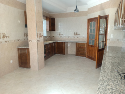 شقة-كراء-4-غرف-الجزائر-دالي-ابراهيم