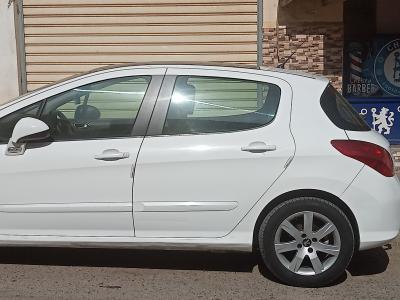 voitures-peugeot-308-2013-algerie