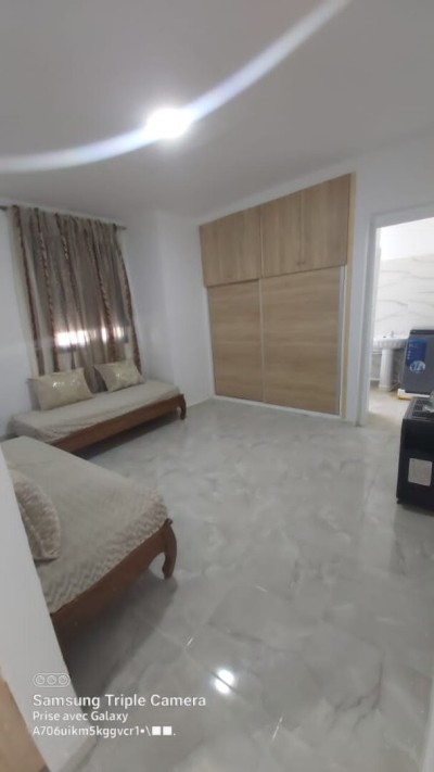 Location Appartement Niveau de villa Studio Alger Cheraga