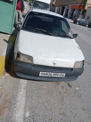 city-car-renault-clio-1-1995-bejaia-algeria