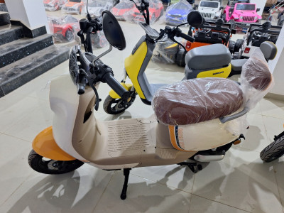 motos-et-scooters-nino-vespa-electrique-2024-douera-alger-algerie