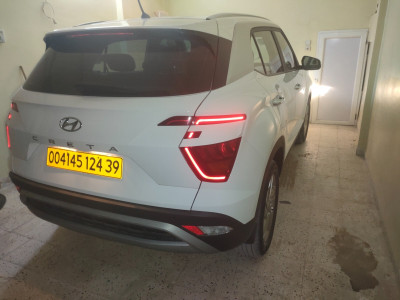 voitures-hyundai-crita-2024-ديسكو-ابيض-tebesbest-touggourt-algerie