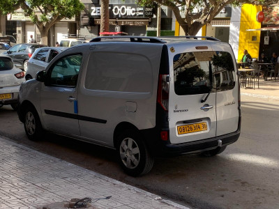 commerciale-renault-kangoo-2014-confort-utilitaire-oran-algerie