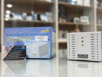 Stabilisateur et Régulateur de tension POWERCOM 2000 VA 1000W