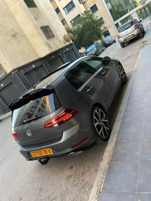 moyenne-berline-volkswagen-golf-7-2018-gtd-alger-centre-algerie