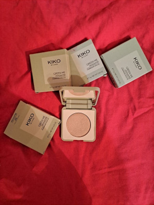 autre-maquillage-kiko-highlighter-blush-fond-de-teint-face-powder-alger-centre-algerie