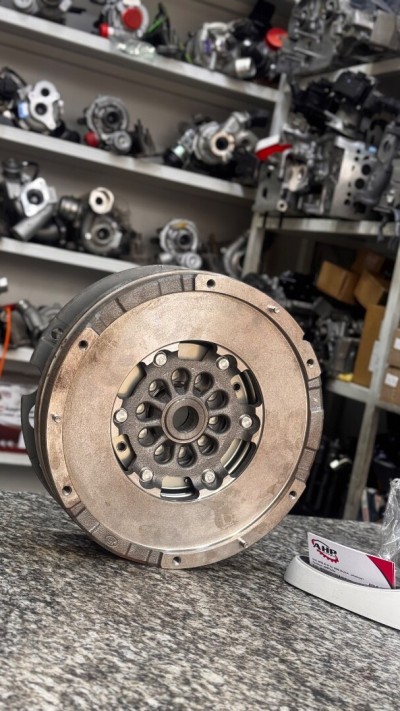 VOLAN MOTEUR BOÎTE DE VITESSES MANUELLE AUDI A4 B8 A5 DESPATCH A6 C7 2.0TDI 2011-2018 LUK