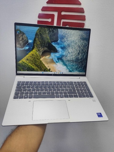 Hp ELITEBOOK 660 g11 ultra 5 135u ram 16gb nvme 256 intel graphique 
