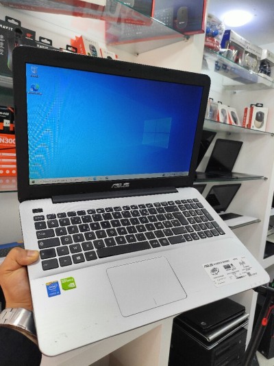 Asus r556l i3 5em 4gb ssd128+1tb NVIDIA GeForce 