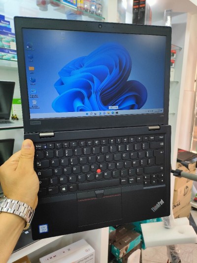 Thinkpad L390 i3 8em ram8gb ssd256