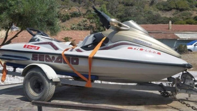 bateaux-barques-sidou-bombardi-2000-boukadir-chlef-algerie