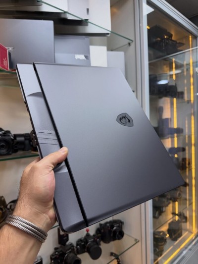 Msi VECTOR 16 HX Ai Ultra-7 RTX5070Ti Disponible NEUF Chez Morsi store dz