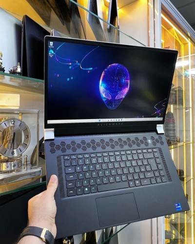 Dell AlienWare X17 R2 i7-12TH 32GB/1024GB, Carte Graphique Nvidia RTX3080Ti 16GB GDDR6